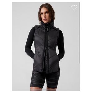 Athleta Rock Ridge Primaloft Vest // Black